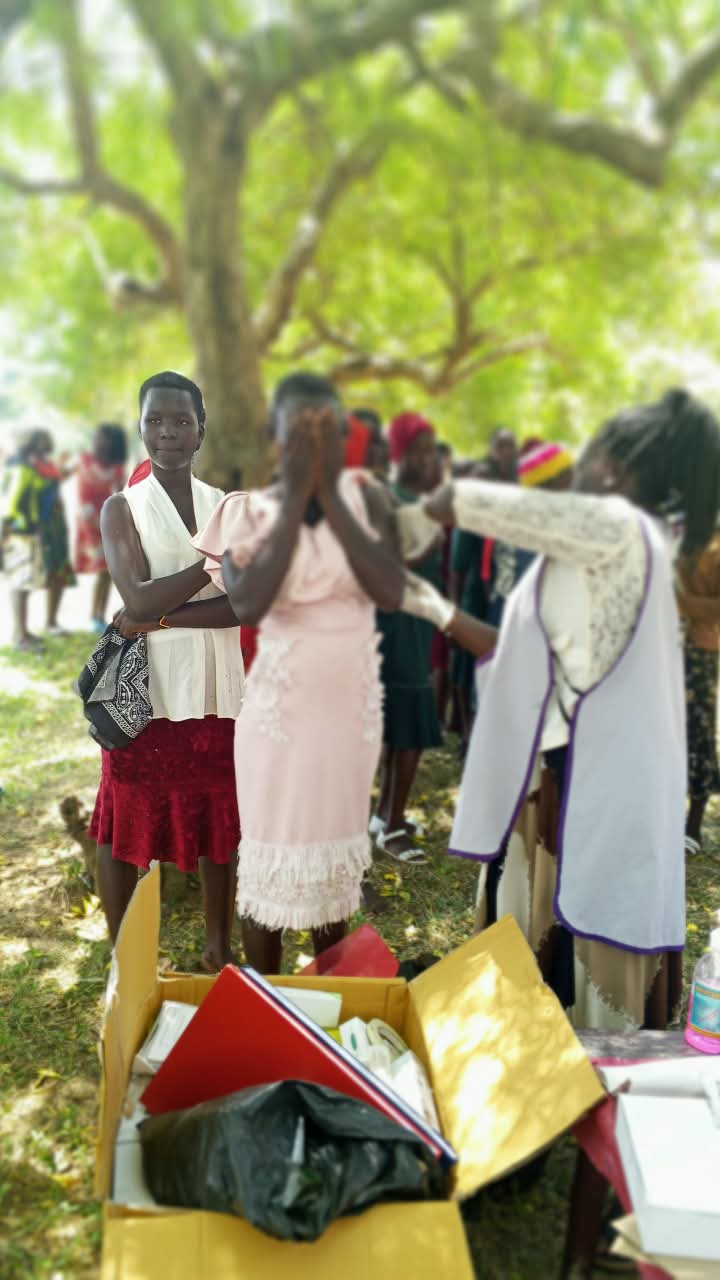 Young mothers at a health outreach station